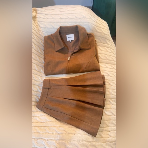 Reformation Brynlee Two Piece In Camel, brand new, never worn, No flaws. - Picture 14 of 16